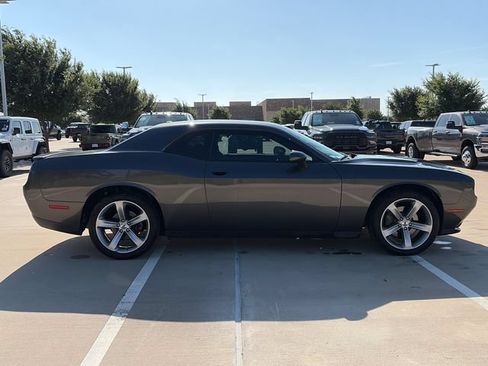 Used 2017 Dodge Challenger SXT w/ Super Sport Group (SS/T) RWD image 10