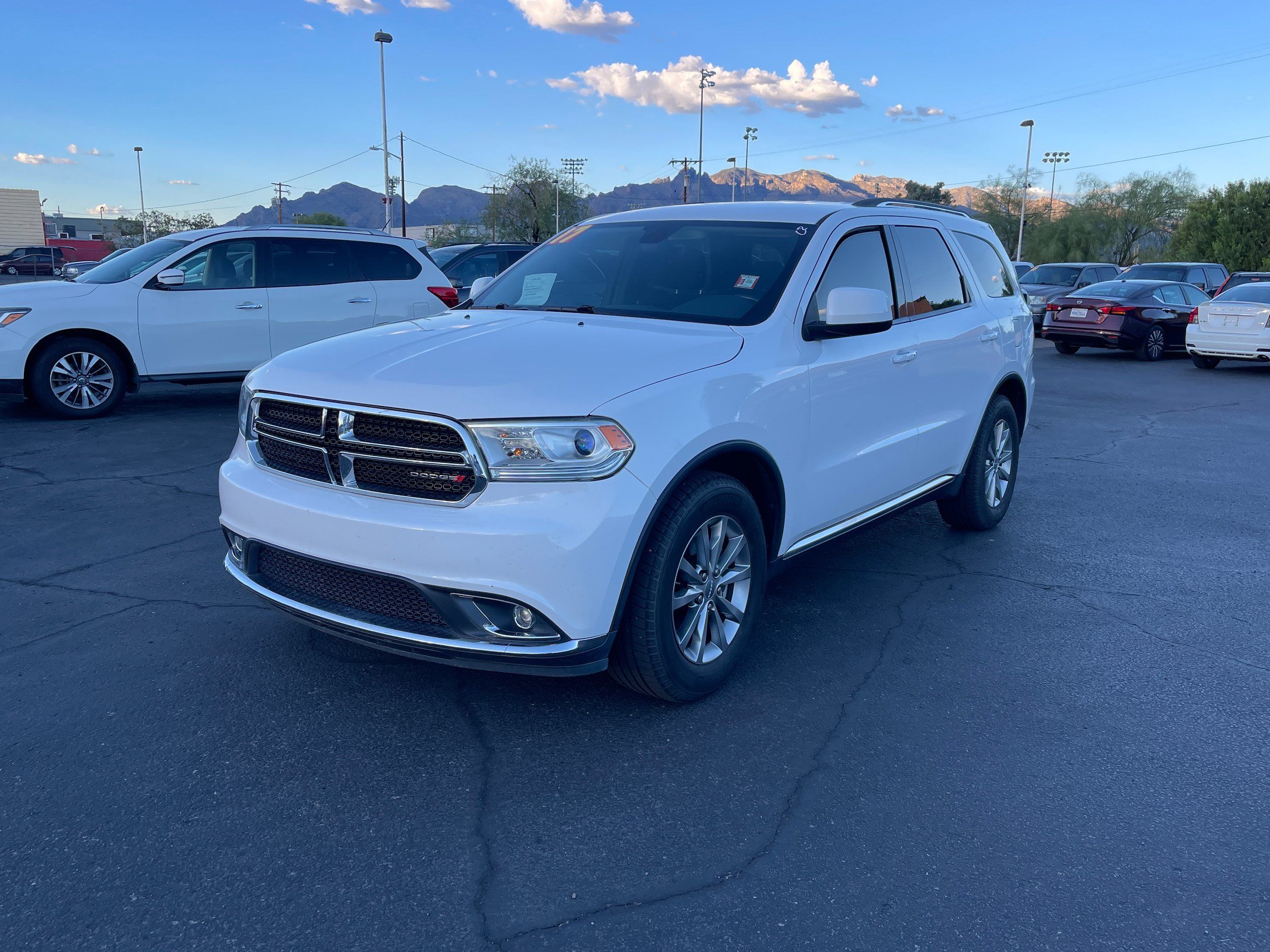 Used 2017 Dodge Durango SXT w/ Quick Order Package 23B RWD image 1