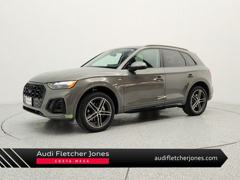 Used 2023 Audi Q5 e Premium Plus w/ Premium Plus Package AWD/4WD image 1