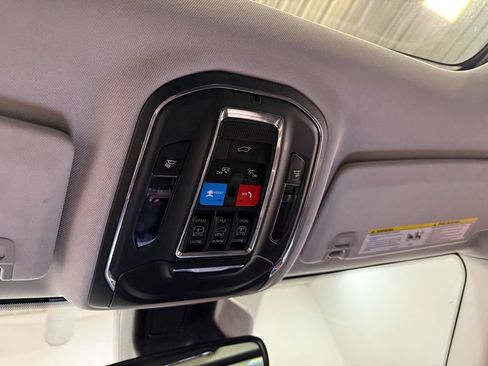 Used 2023 Jeep Grand Cherokee L Limited AWD/4WD image 86
