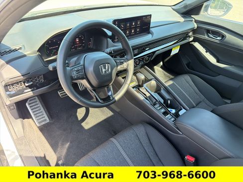 Used 2025 Honda Accord Sport image 48