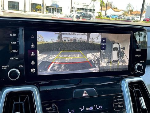 Used 2023 Kia Sorento SX Prestige w/ Panoramic Sunroof Package image 10