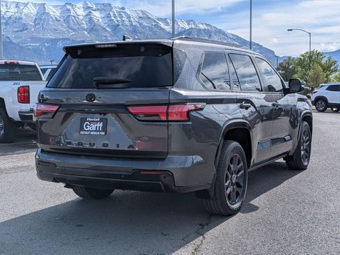 Used 2024 Toyota Sequoia Platinum AWD/4WD image 3