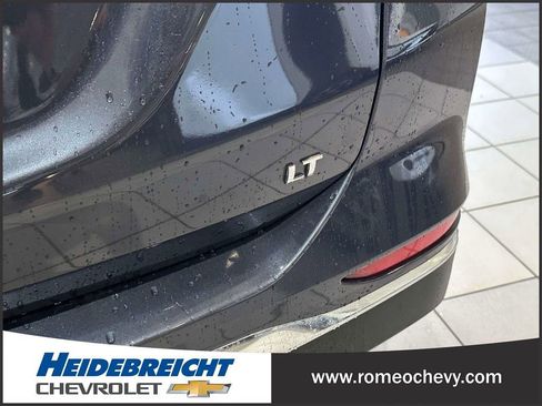 Used 2018 Chevrolet Equinox LT w/ Sun & Infotainment Package image 11