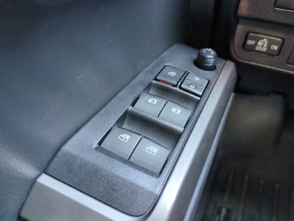 Used 2023 Toyota Tacoma SR5 AWD/4WD image 26