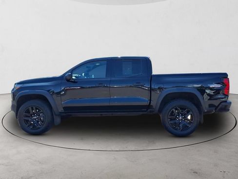 Used 2024 Chevrolet Colorado Trail Boss w/ Technology Package AWD/4WD image 8