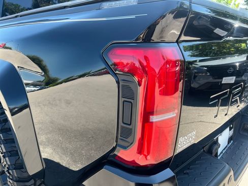 Used 2024 Toyota Tacoma TRD Pro AWD/4WD image 39
