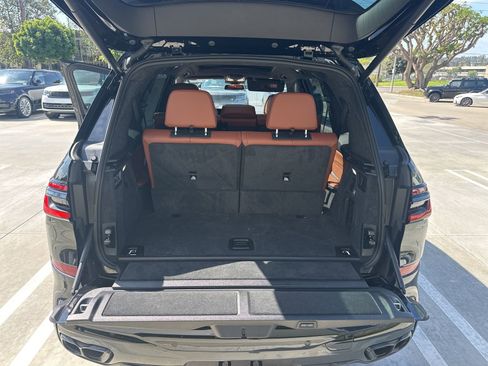 Used 2026 BMW X7 M60i image 17