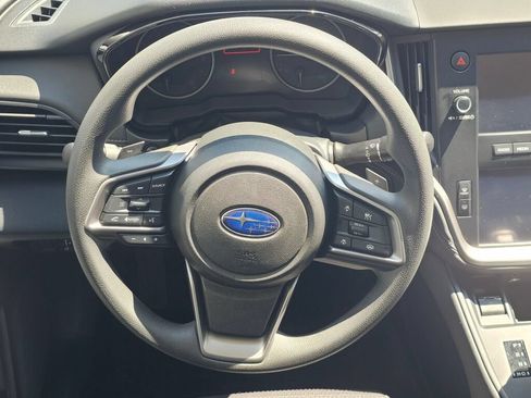Used 2025 Subaru Outback AWD/4WD image 17