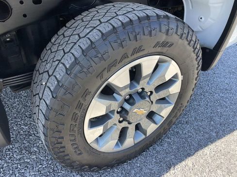 Used 2022 Chevrolet Silverado 2500 Custom w/ Gooseneck/5TH Wheel Package AWD/4WD image 16