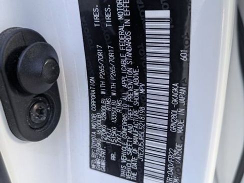 Used 2020 Toyota 4Runner SR5 image 37