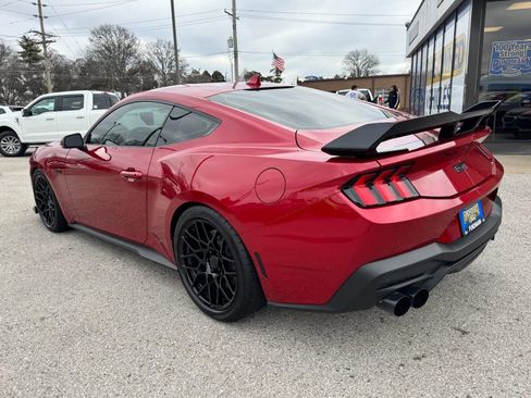 Used 2024 Ford Mustang GT Premium image 5