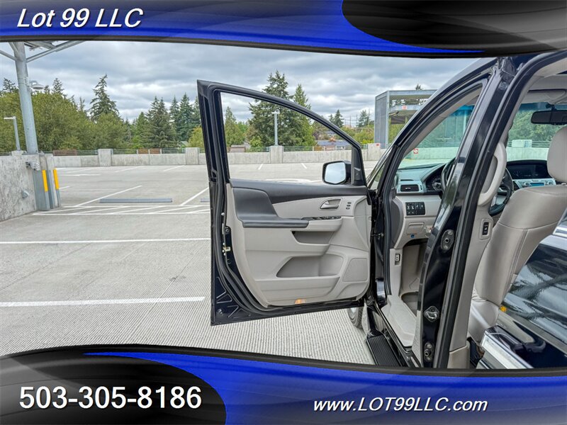 Used 2011 Honda Odyssey Touring image 35