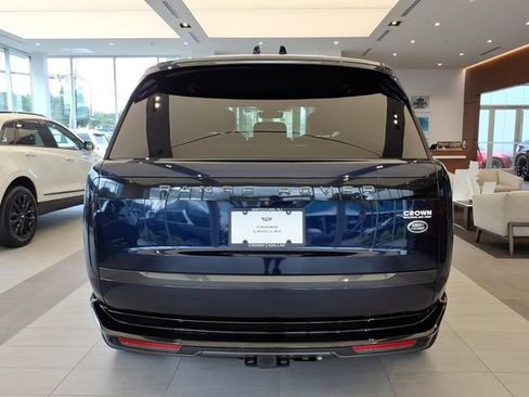 Used 2023 Land Rover Range Rover SE AWD/4WD image 7