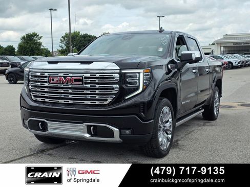 Used 2025 GMC Sierra 1500 Denali AWD/4WD image 3