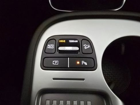 New 2026 Hyundai Ioniq 9 SE AWD/4WD image 17