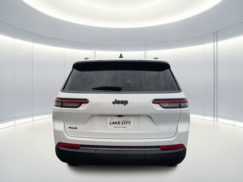 New 2026 Jeep Grand Cherokee L Limited w/ Limited Altitude Package image 5