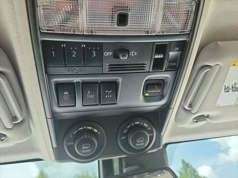 Certified 2021 Toyota 4Runner TRD Off-Road Premium w/ Moonroof Package AWD/4WD image 26