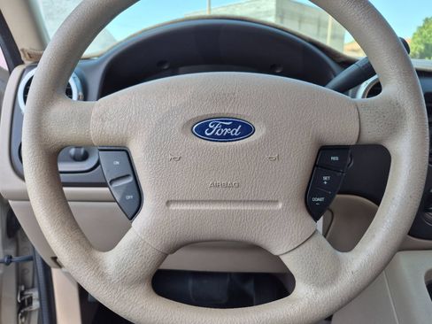 Used 2004 Ford Expedition XLT RWD image 42