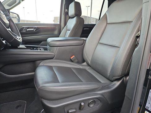 Used 2025 Chevrolet Tahoe Z71 image 15