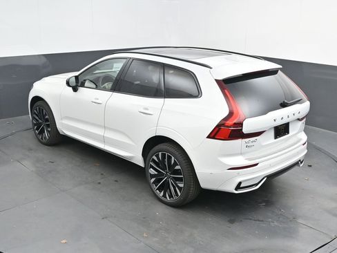 New 2026 Volvo XC60 B5 Ultra w/ Climate Package image 25