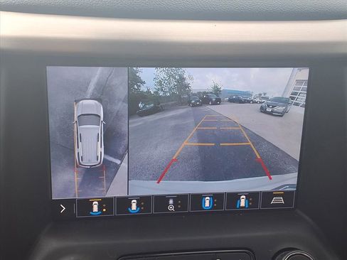 Used 2020 GMC Acadia Denali w/ Technology Package FWD image 4