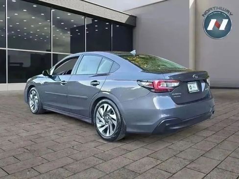 Used 2023 Subaru Legacy Limited image 3