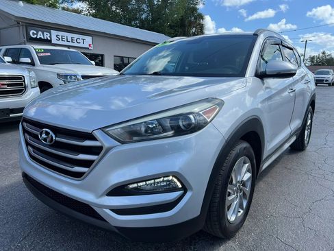 Used 2018 Hyundai Tucson SEL Plus FWD image 2