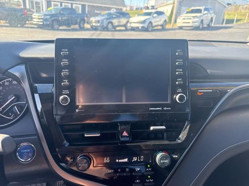Used 2023 Toyota Camry XSE w/ Cold Weather Package image 19