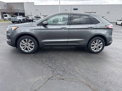 Certified 2023 Ford Edge Titanium AWD/4WD image 3