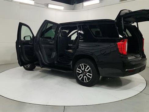Used 2024 GMC Yukon AT4 w/ Technology Package image 30