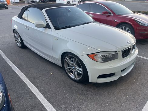 Used 2013 BMW 135i Convertible image 1