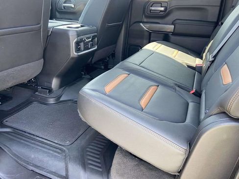 Used 2021 GMC Sierra 1500 AT4 w/ AT4 Value Package AWD/4WD image 12