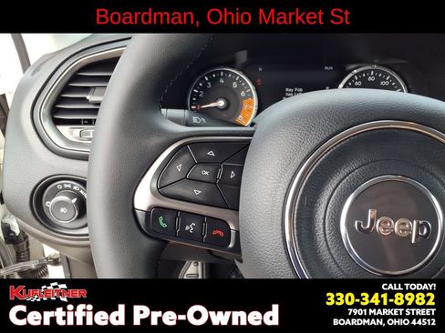 Used 2022 Jeep Renegade Latitude AWD/4WD image 26