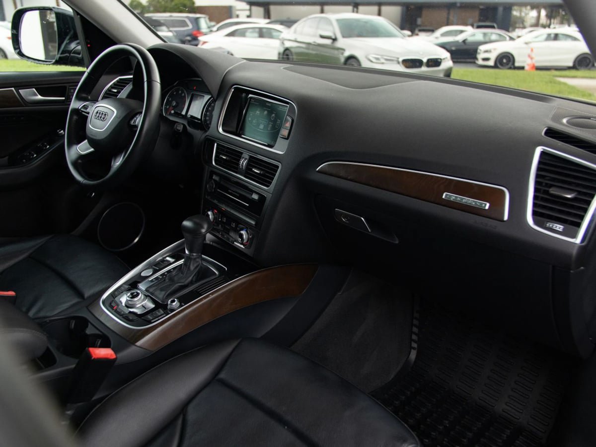 Used 2016 Audi Q5 2.0T Premium Plus w/ Technology Package AWD/4WD image 20