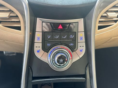 Used 2013 Hyundai Elantra GLS w/ Preferred Pkg image 25