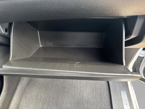 Used 2024 GMC Yukon XL Denali image 32