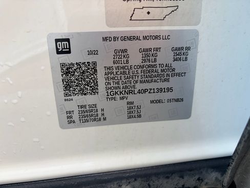 Used 2023 GMC Acadia SLE w/ Driver Convenience Package AWD/4WD image 13