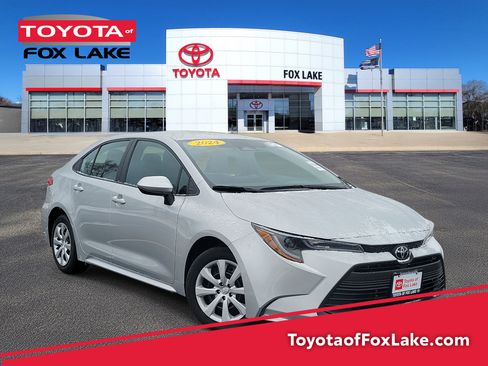 Used 2024 Toyota Corolla LE image 1