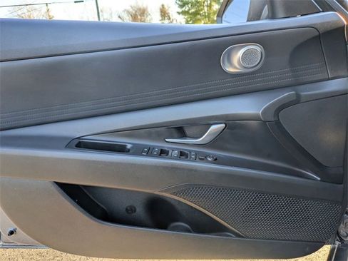 Certified 2023 Hyundai Elantra SEL w/ Cargo Package image 10