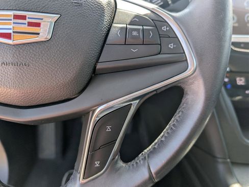 Used 2017 Cadillac XT5 Premium Luxury w/ Advanced Security Package image 19