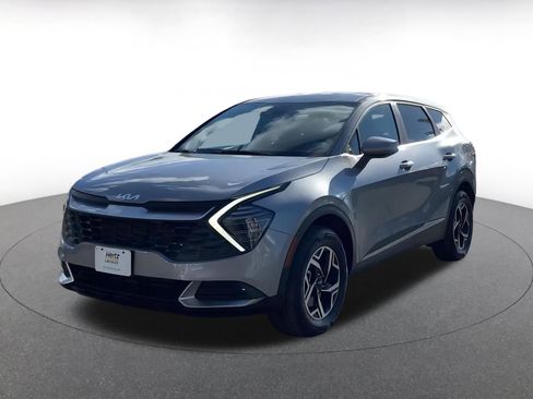 Used 2024 Kia Sportage LX image 7