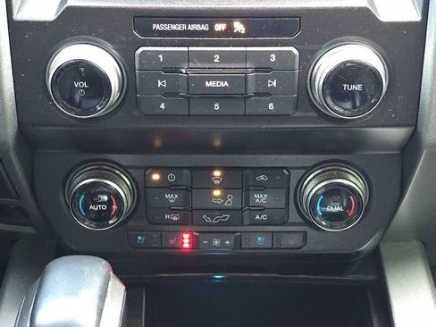 Used 2020 Ford F150 Raptor w/ Equipment Group 802A Luxury image 36