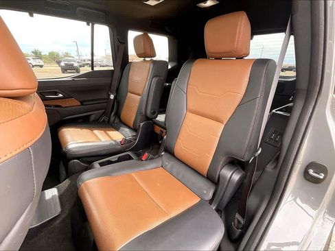 Certified 2024 Lexus GX 550 w/ Accessory Package (2T) image 19