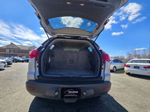 Used 2012 Chevrolet Traverse LS FWD image 28