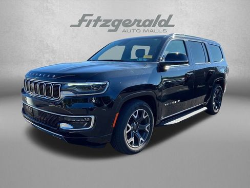 Used 2024 Jeep Wagoneer Series III AWD/4WD image 2