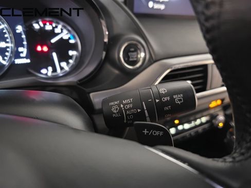 Used 2021 MAZDA CX-9 Signature image 17