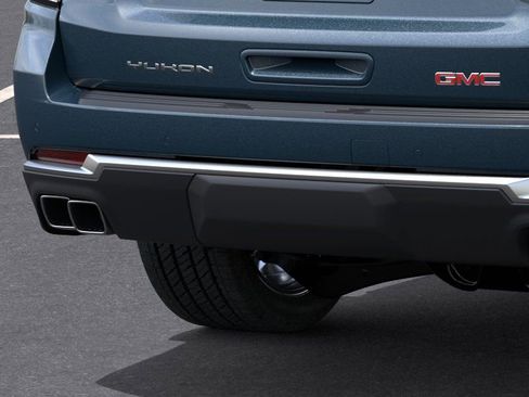 New 2026 GMC Yukon Denali w/ Denali Reserve Package AWD/4WD image 14