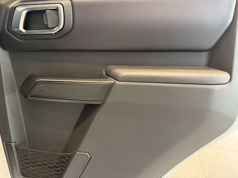 New 2025 Ford Bronco Badlands image 16