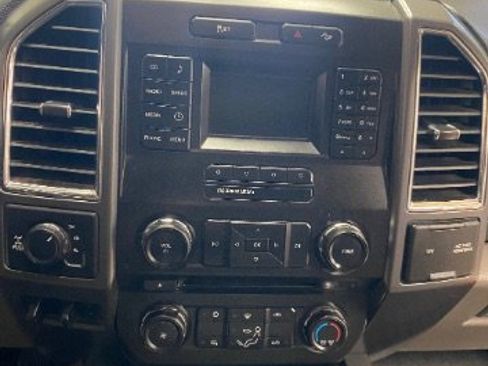 Used 2017 Ford F250 XLT w/ XLT Value Package image 28